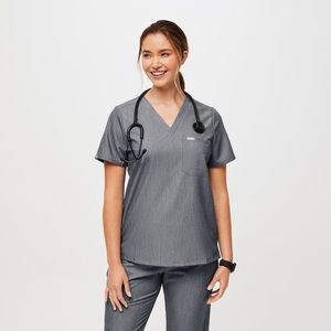 Catarina™ One-Pocket Scrub Top in Grey